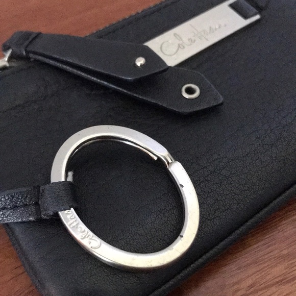 Cole Haan Wristlet Change Purse Key Card Holder - Picture 10 of 11